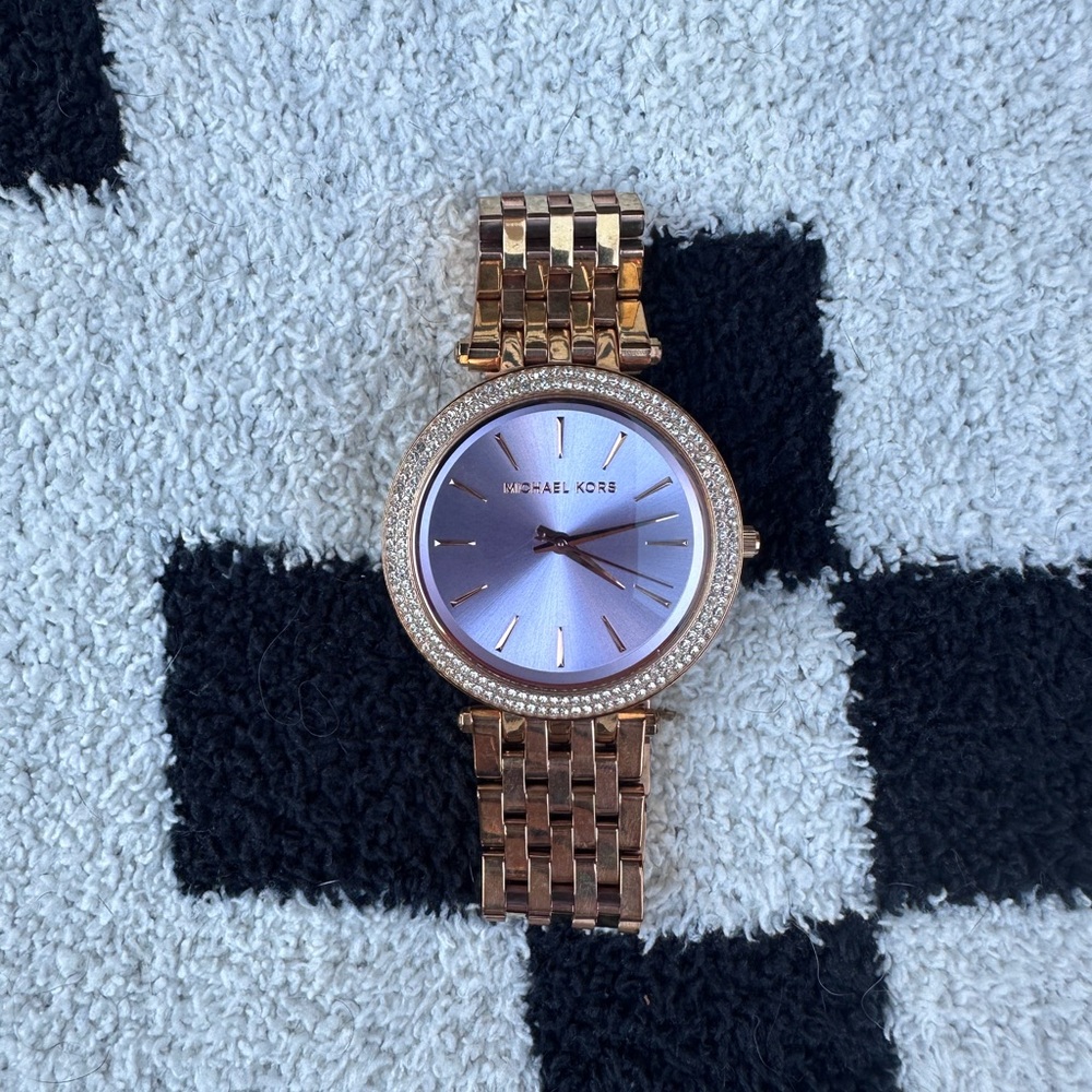 Michael Kors Rose Gold Watch with Lavender Sunray Dial - Picture 3 of 6